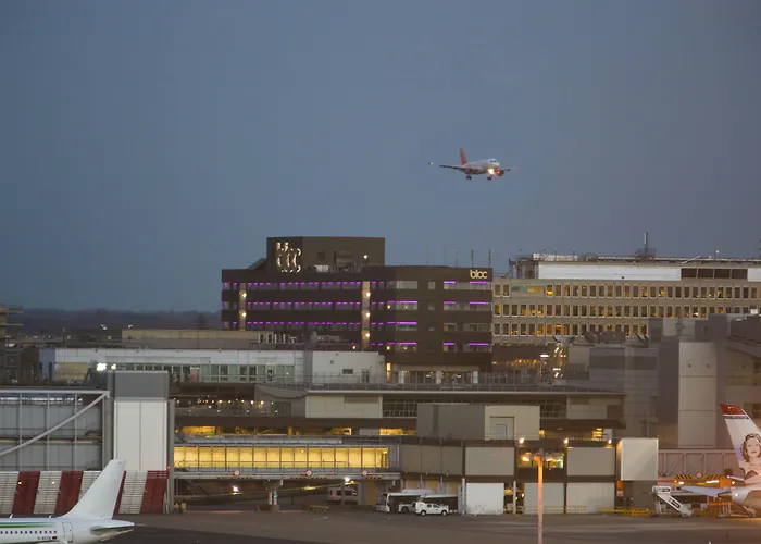 Bloc London Gatwick AirportAirport Hotel